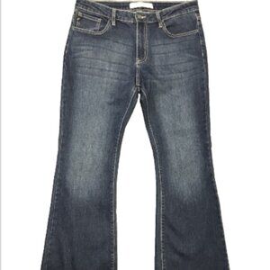 KanCan petite 13/30 flare leg mid-rise Slim Fit Dark Wash 5 Pocket Style Jeans